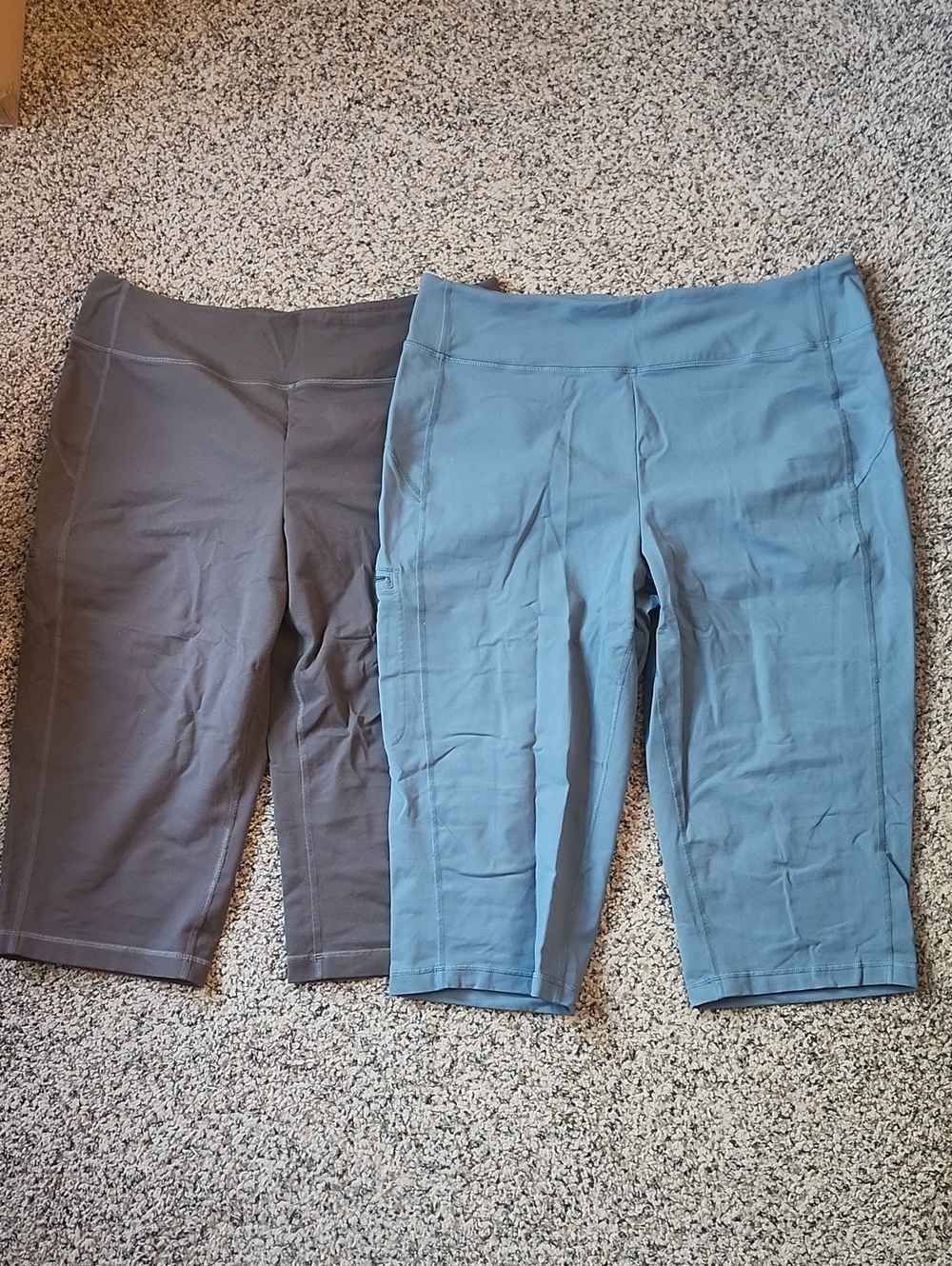 Duluth Trading Co Noga Capri Bundle - Teal and Charcoal